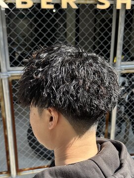 フジヤマ バーバー ショップ(FUJIYAMA BARBER SHOP) ツイストパーマ