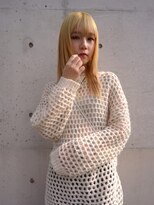 チャプター 問屋町(chapter)&nbsp;ケアブリーチイエローベージュブロンド顔周りレイヤーカット韓国