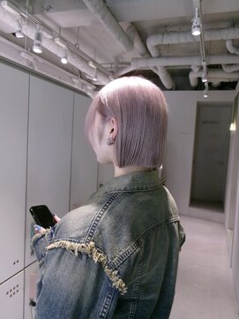 ムーム(Momb) ホワイトピンクなミルクティー