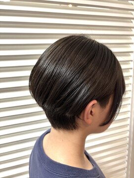 ビーエリアイング(BE AREA ＋ing) ショートボブ