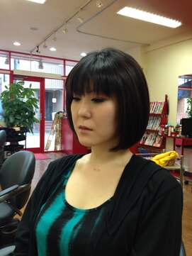 リッシュ ヘアー(RISH hair) こころときめく、ドールチックなシンプルボブ