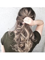 ニフティー(Nifty)&nbsp;ポニーテールがしたくなるバレイヤージュ