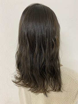 アングゥ ウル(ungu ul) 大人グレージュ