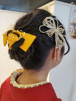 フェイバリット ビューティ ヨシミ(Favorite Beauty YOSHIMI)&nbsp;大学の卒業式の袴の着付け、ヘアセット