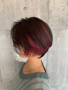 ラッドヘアー(RAD hair) 一際目立つインナーカラー *ショート