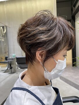 アディクト(ADDICT) 担当鍋嶋/20代30代40代大人可愛い/くびれショート