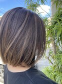 まとまりボブ×デザインカラーハイライト