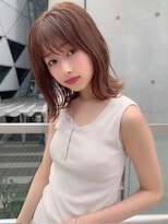 ピンクベージュ　シルキーベージュ　ミディアムレイヤー