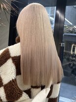 ソル オモテサンドウ 表参道 青山(SOL . OMOTESANDO)&nbsp;ホワイトベージュカラーダブルカラーグレージュカラーブリーチ