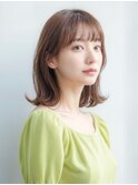 30代40代外ハネミディスタイル大人可愛いレイヤーカット