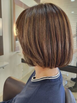 スタイル 成城学園前(STYLE) アゴラインボブ オリーブカラー ハイライトカラー