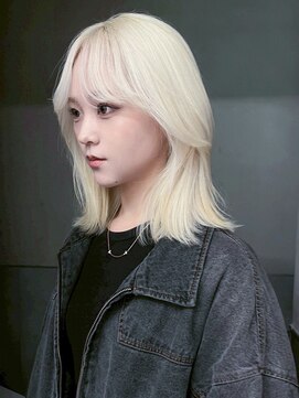 シオン(shion) ボブミディアムショート美髪おくれ毛_ba550701