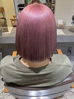 ショートヘア ハーフアンドハーフ(HALF AND HALF) 切りっぱなしボブ