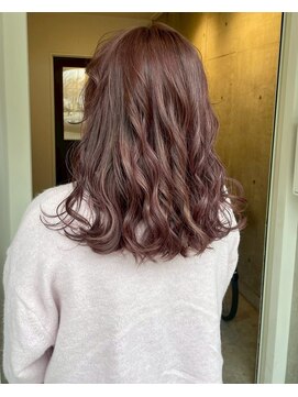 ロッカヘアエジェ(ROCCA hair eje.) ミディアムレイヤーカットツヤ感ラベンダーピンク