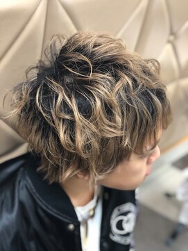 アクイール ピュール ヘア(Accueillir Pur hair) イケイケパーマ風スタイル【見附】【長岡】