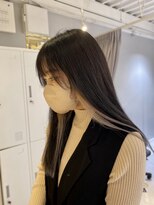 エコル(EKOLU)&nbsp;ホワイトシルバーイヤリングカラー