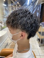 クオリス 上板橋店(QUALIS) メンズレイヤーツイスパツーブロック刈り上げスタイル