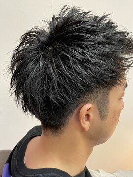 フェイム(Fame) 黒髪短髪モテ髪ツーブロックスタイル