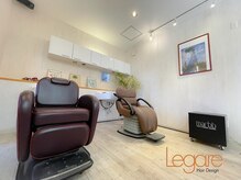 シャンプーユニットでシャンプー&ヘッドスパも♪