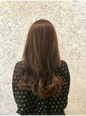 美髪ハイトーンのロングスタイル[表参道]