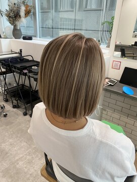 カラ 京都河原町(Kala) ハイライトバレイヤージュダブルカラーケアブリーチ20代30代