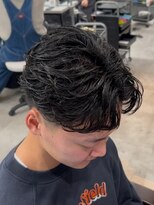 イーラ(era)&nbsp;カルマパーマ　ツイストスパイラル眉カットメンズパーマ