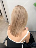 ミルクティーベージュ　レイヤーミディアムストレート