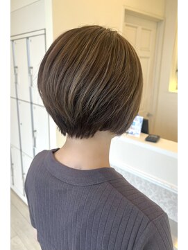 ヘアメイク アリエス 岩切店(HAIR MAKE aries) 白髪を活かす!透明感ハイライトの大人ショート