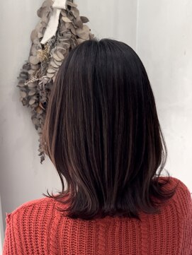 オクユキ(OKUYUKI) 外ハネロブ×ダークピンクブラウン