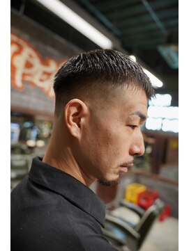 フォーコーナーズカットショップスリーセント 栄(FourCornersCutShop 3/cent) クロップスタイル