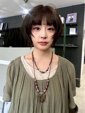 ナービス(NARVIS) ショート/ボブ/顔まわりカット