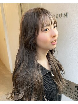 アッシュベージュ/イルミナカラー/beautrium鎌倉小町　大冨ハナ