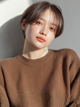 ショートボブ ショートカット ブラウンベージュカラー 透明感