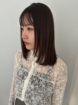 ミディアムレイヤー前髪なしグレージュ