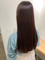アトレ 福岡大名店(attrait)&nbsp;ロング×ブラウンカラー。上質な艶感を引き出すカット＆カラー