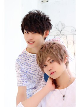 アドール(ADOR) ブラックマッシュとベージュマッシュスタイル