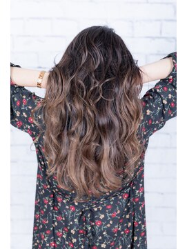 ヘアーメイク ダンス(hair make DANCE) 夏にオススメカラー!!バレイヤージュ グレージュ