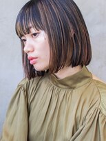 ジェーン(JANE)&nbsp;たっぷりハイライトカラーのシンプルボブ