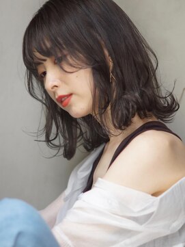 アトリエ フェム(atelier.fem) atelier.fem　ラフなニュアンスが可愛いミディ