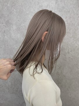 サンク 原宿 表参道(cinq) ミルクティーベージュダブルカラーグレージュインナーカラー