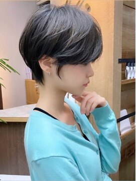 ビュー フクオカ(VIEW FUKUOKA) アースカラーとショートパーマの似合わせカット