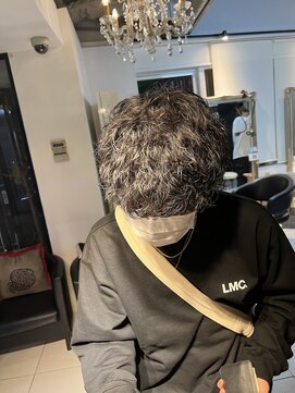 アイズ 海老名(AIZU) 波巻きスパイラルパーマツイストスパイラルパーマメンズマッシュ