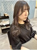ラベンダーベージュイヤリングカラー