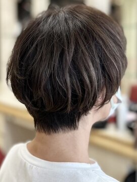 ヘアークリアー せんげん台 ミセス ふんわり無造作マッシュショート 首元すっきり