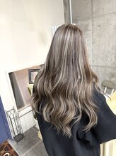 シュエット(CHOUETTE) コントラストハイライト（ブリーチ2回抜き）