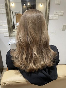 リジェールビューティガーデン(REJOUIR BEAUTY GARDEN) ブリーチ×ベージュ