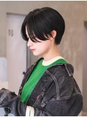 前下がりハンサムショート
