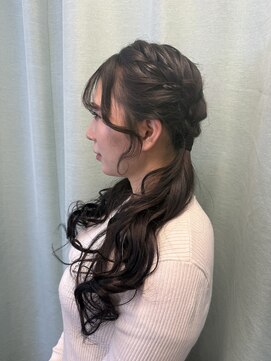 マーズ(Hair&Make Mars+) 編み込みツインテール