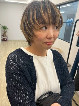 ヌビラ(Nubira) マッシュショート/デザインカラー/ハイトーンカラー/西千葉