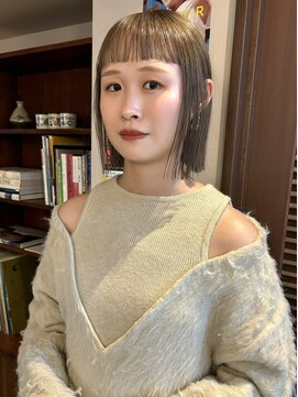 エンベロープス 中目黒(Envelopes) ミニマルボブ/ボブレイヤー/ヘーゼルブラウン